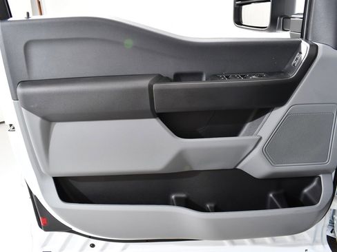 New 2026 Ford F250 XL w/ XL Chrome Package image 24