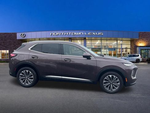 Used 2025 Buick Envision Preferred AWD/4WD image 24