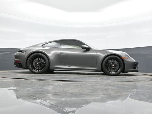 Certified 2022 Porsche 911 Carrera GTS RWD image 39