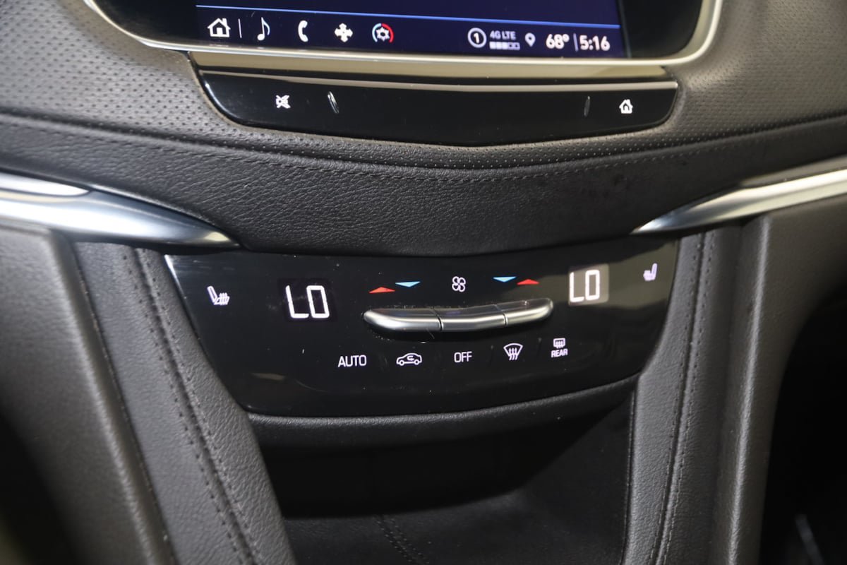 Used 2022 Cadillac XT5 Luxury FWD image 26