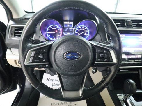 Used 2018 Subaru Legacy 2.5i Premium AWD/4WD image 21