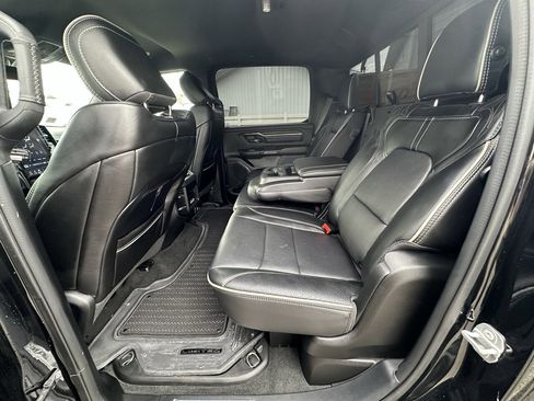 Used 2022 RAM 1500 Limited w/ Body-Colour Bumper Group image 12