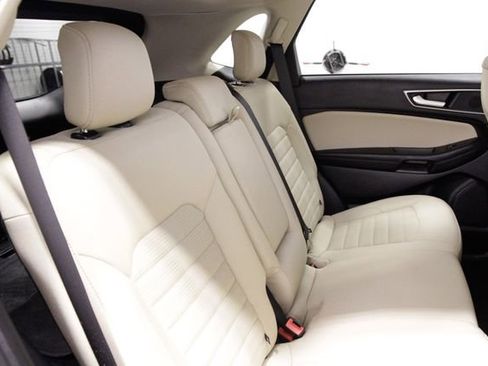 Used 2024 Ford Edge SEL image 18