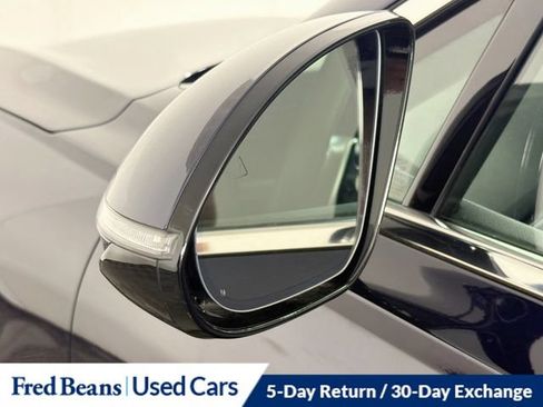 Used 2023 Genesis GV70 2.5T w/ Select Package AWD/4WD image 39