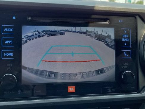 Used 2019 Toyota Tacoma TRD Sport w/ TRD Premium Sport Package AWD/4WD image 29