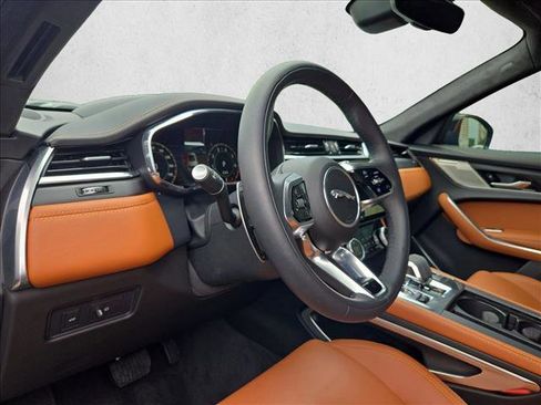 Used 2024 Jaguar F-PACE R-Dynamic S AWD/4WD image 10