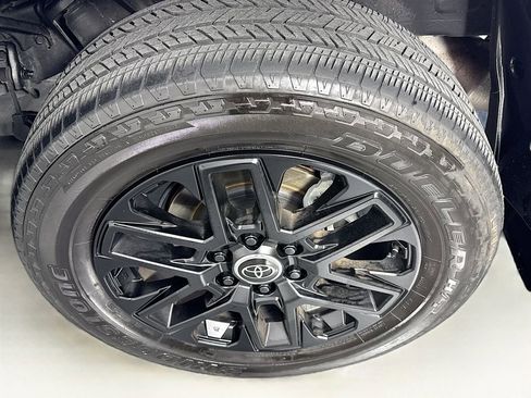 Used 2024 Toyota Tundra Limited image 35