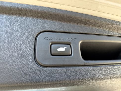 Used 2023 Acura MDX SH-AWD w/ Advance Package image 38