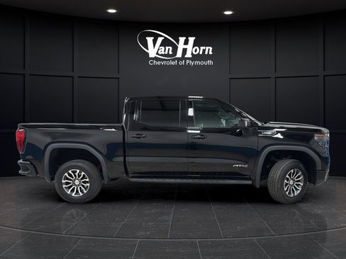 Used 2023 GMC Sierra 1500 AT4 w/ AT4 Premium Package AWD/4WD image 12