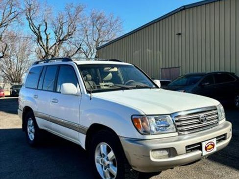 Used 2005 Toyota Land Cruiser Base image 7
