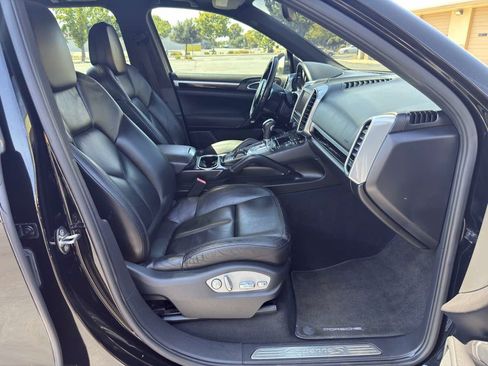 Used 2011 Porsche Cayenne S AWD/4WD image 20
