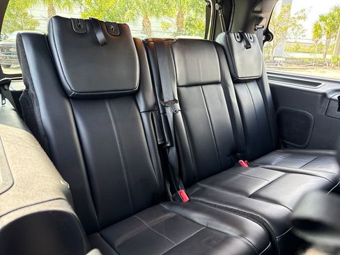 Used 2017 Ford Expedition XLT w/ Equipment Group 202A image 28