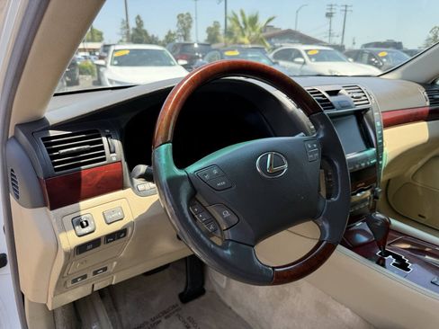 Used 2007 Lexus LS 460 RWD image 17