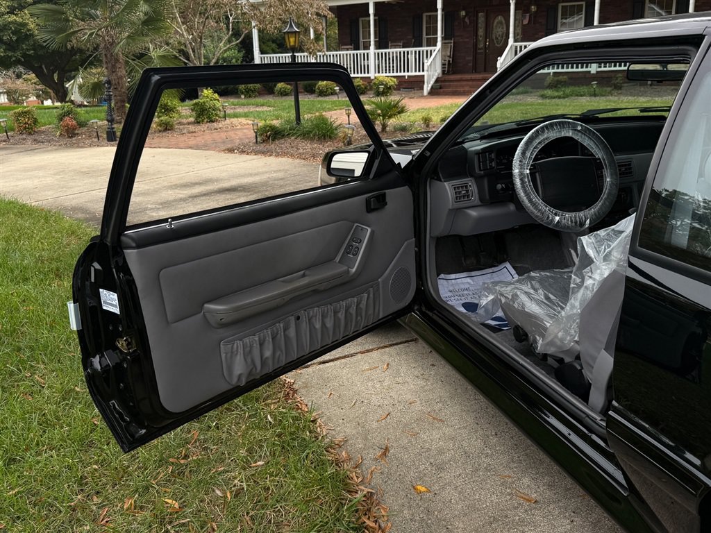Used 1993 Ford Mustang Cobra RWD image 50