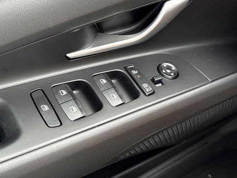 New 2026 Hyundai Elantra SE FWD image 15