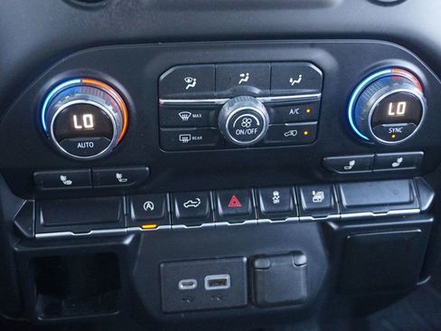 Used 2019 Chevrolet Silverado 1500 LT w/ All-Star Edition AWD/4WD image 32