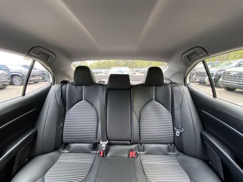 Used 2024 Toyota Camry SE FWD image 27