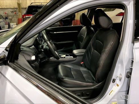 Used 2023 Nissan Altima 2.5 SR w/ SR Premium Package AWD/4WD image 8