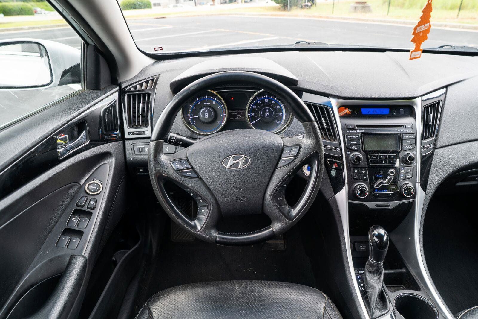 Used 2012 Hyundai Sonata Limited FWD image 26