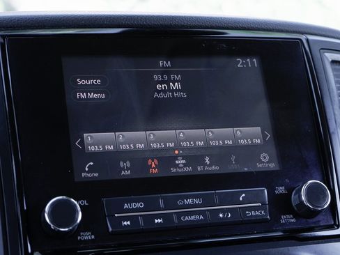 Used 2022 Nissan Titan SV image 26