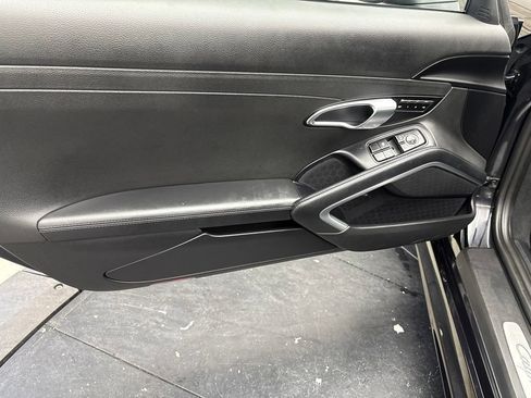 Certified 2025 Porsche 718 Cayman RWD image 3
