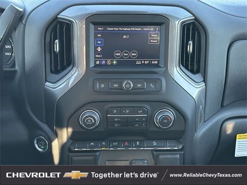 New 2026 Chevrolet Silverado 1500 Custom Trail Boss w/ LPO, Dark Essentials Package image 17