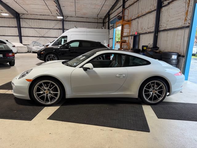 Used 2015 Porsche 911 Carrera RWD image 2
