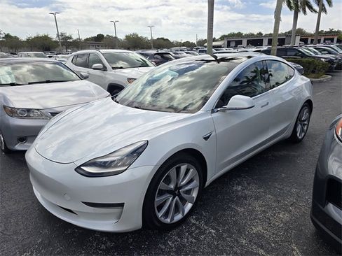 Used 2020 Tesla Model 3 Standard Range Plus image 23