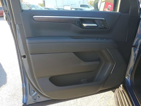 New 2026 Chevrolet Suburban LS w/ LPO, Dark Essentials Package image 18