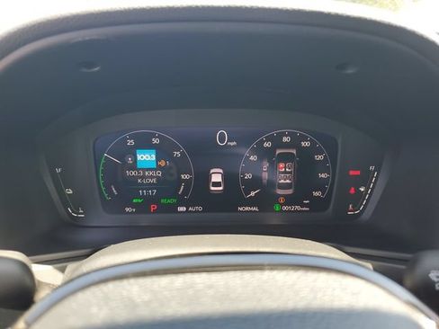 Certified 2025 Honda Accord Touring image 31