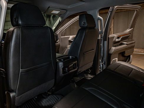 Used 2024 GMC Sierra 1500 SLT w/ SLT Premium Package image 25