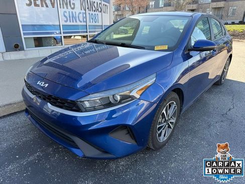 Used 2022 Kia Forte LXS w/ LXS Technology Package image 9
