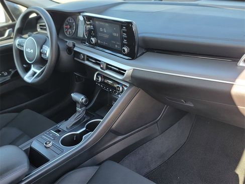 Used 2022 Kia K5 LXS image 21