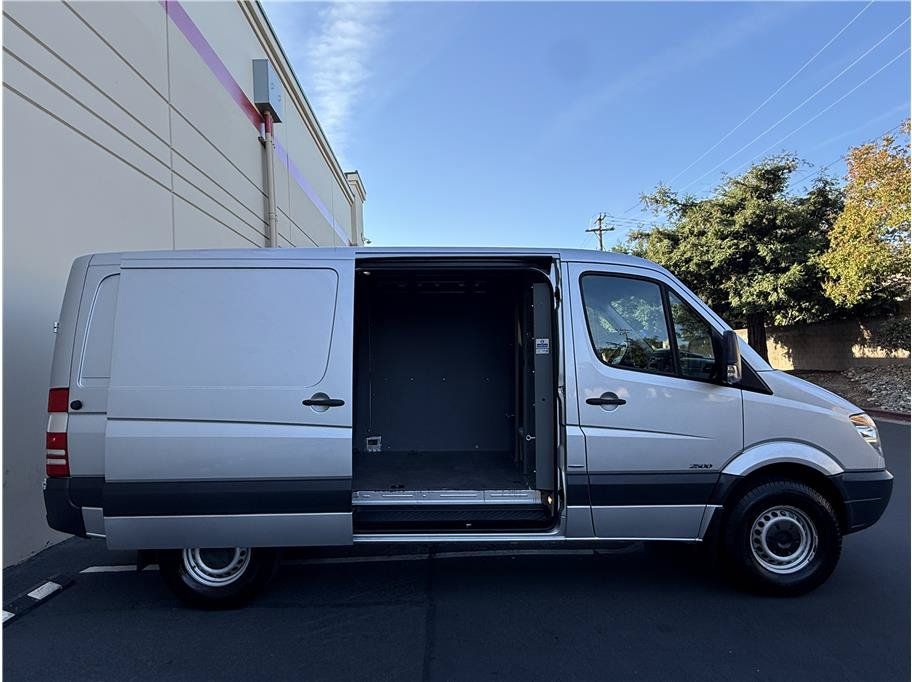 Used 2013 Mercedes-Benz Sprinter 2500 image 20