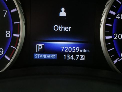 Used 2015 INFINITI Q50 AWD w/ Technology Package image 28