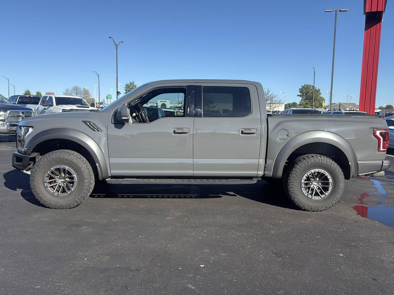 Used 2020 Ford F150 Raptor w/ Equipment Group 802A Luxury AWD/4WD image 2