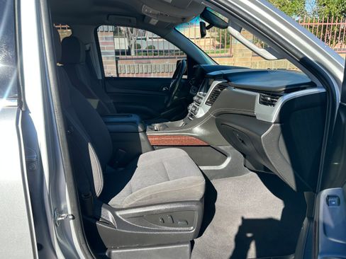 Used 2020 GMC Yukon SLE w/ Convenience Package RWD image 11