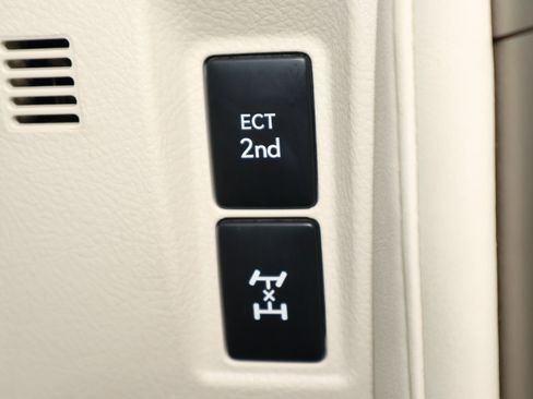 Used 2021 Lexus GX 460 Luxury w/ Off Road Package AWD/4WD image 19