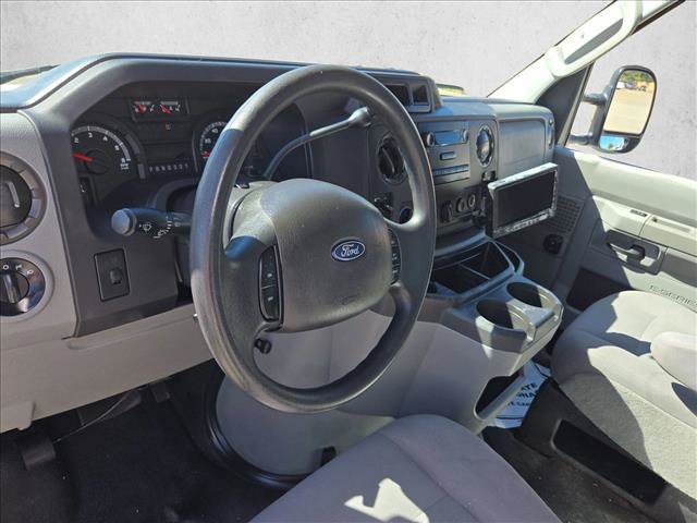 Used 2013 Ford E-350 and Econoline 350 Super Duty RWD image 13