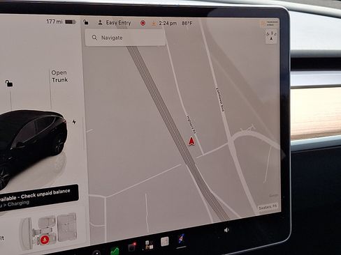 Used 2024 Tesla Model Y Long Range RWD image 17