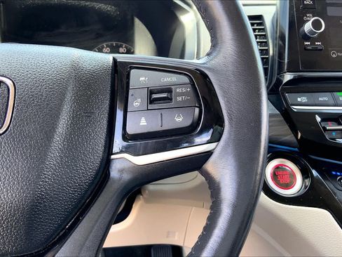 Used 2025 Honda Odyssey Elite image 24