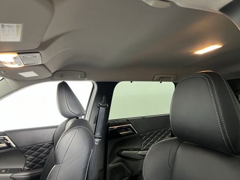 Used 2024 Mitsubishi Outlander SEL image 25