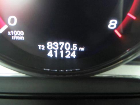 Used 2017 Volvo XC60 T6 Dynamic w/ Preferred Option Package image 14