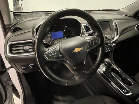 Used 2023 Chevrolet Equinox LT AWD/4WD image 21