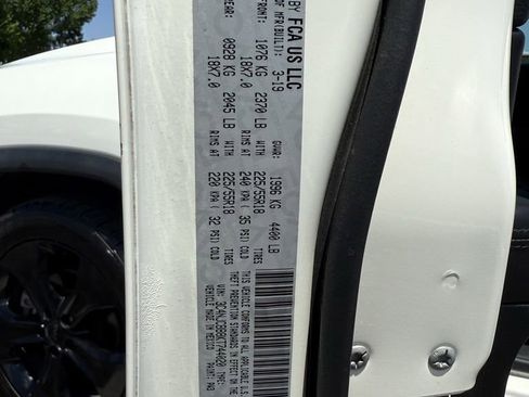Used 2019 Jeep Compass Latitude FWD image 27
