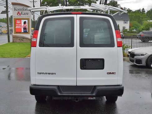 Used 2019 GMC Savana 2500 image 9