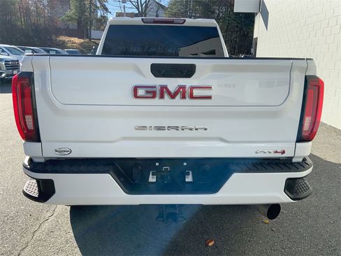 Certified 2022 GMC Sierra 2500 AT4 image 33