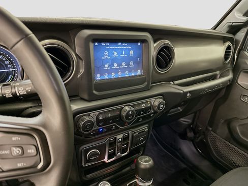 Used 2023 Jeep Wrangler Unlimited w/ Cold Weather Group AWD/4WD image 26