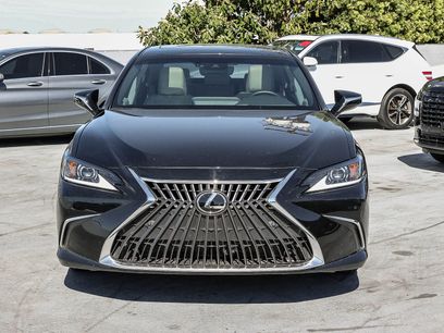 Used 2025 Lexus ES 300h w/ Premium Package