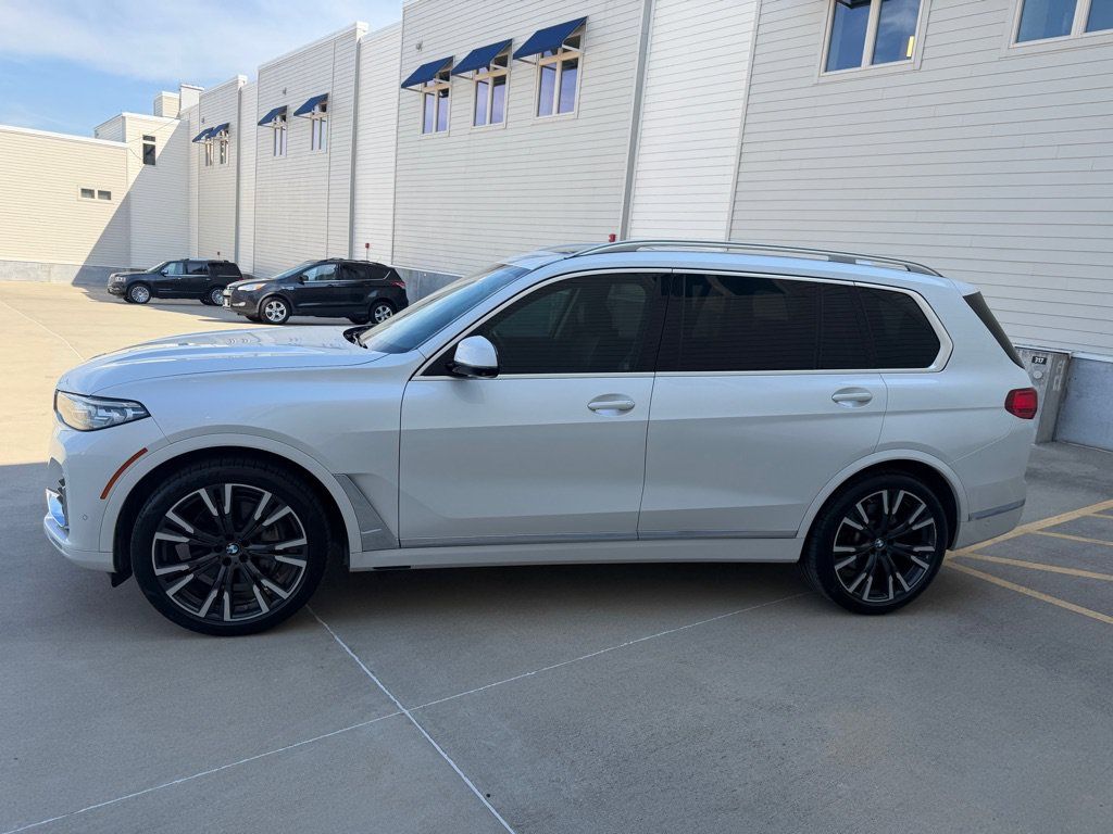 Used 2020 BMW X7 xDrive40i w/ Premium Package AWD/4WD image 7